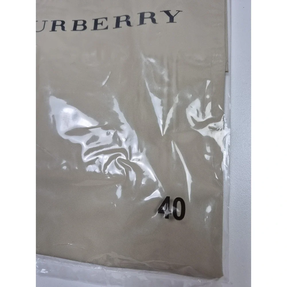Burberry Beige Suit Cover Garment Bag Size 40 Logo Zipper Travel Case Storage